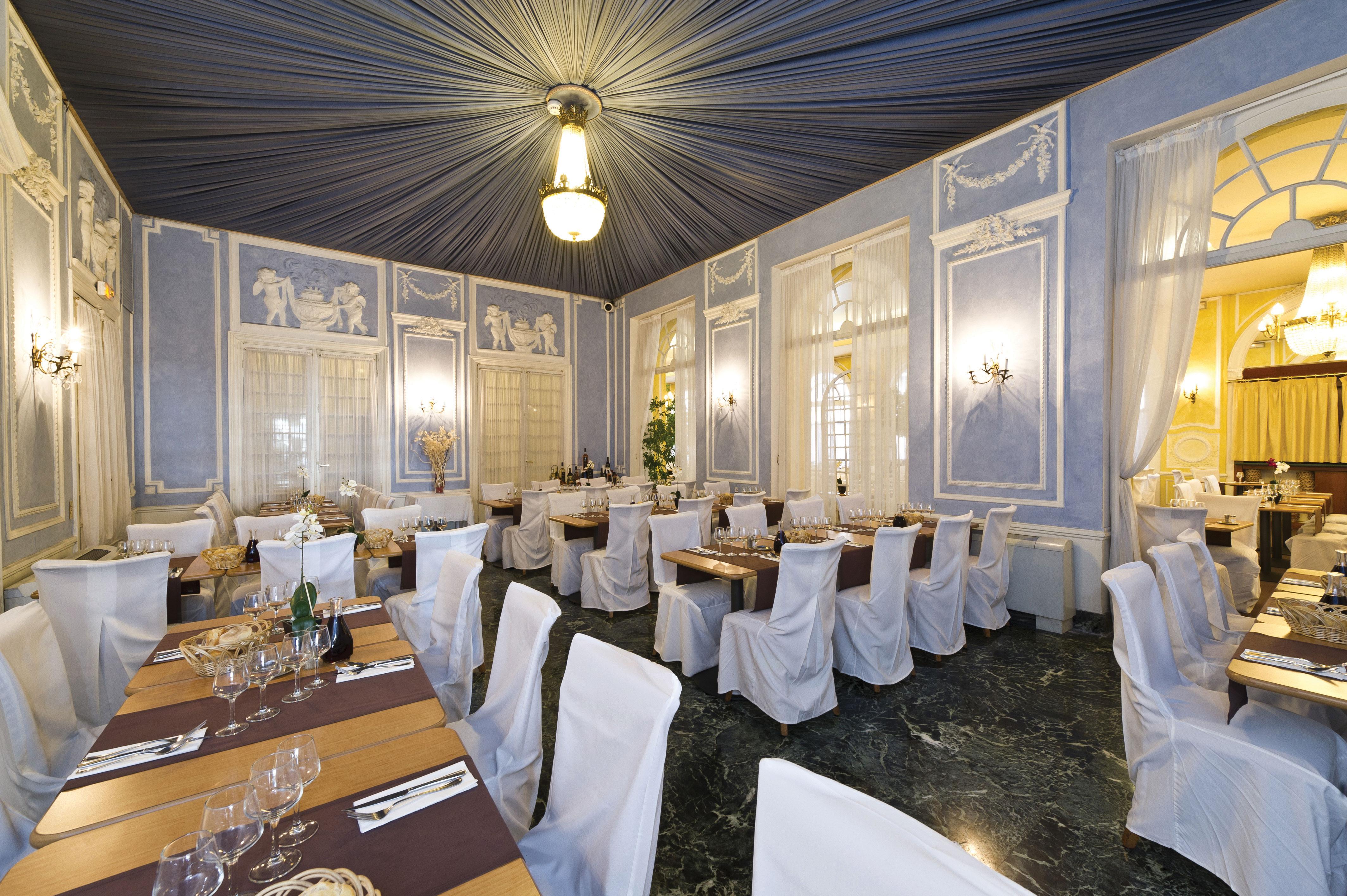 Hotel Le Royal Promenade Des Anglais Nizza Esterno foto