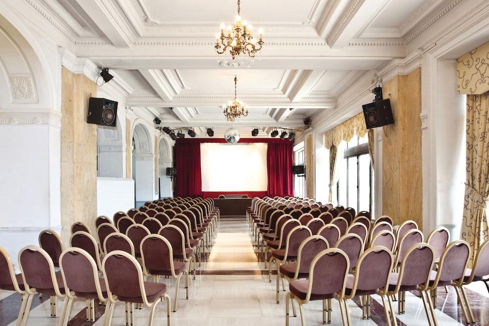 Hotel Le Royal Promenade Des Anglais Nizza Esterno foto