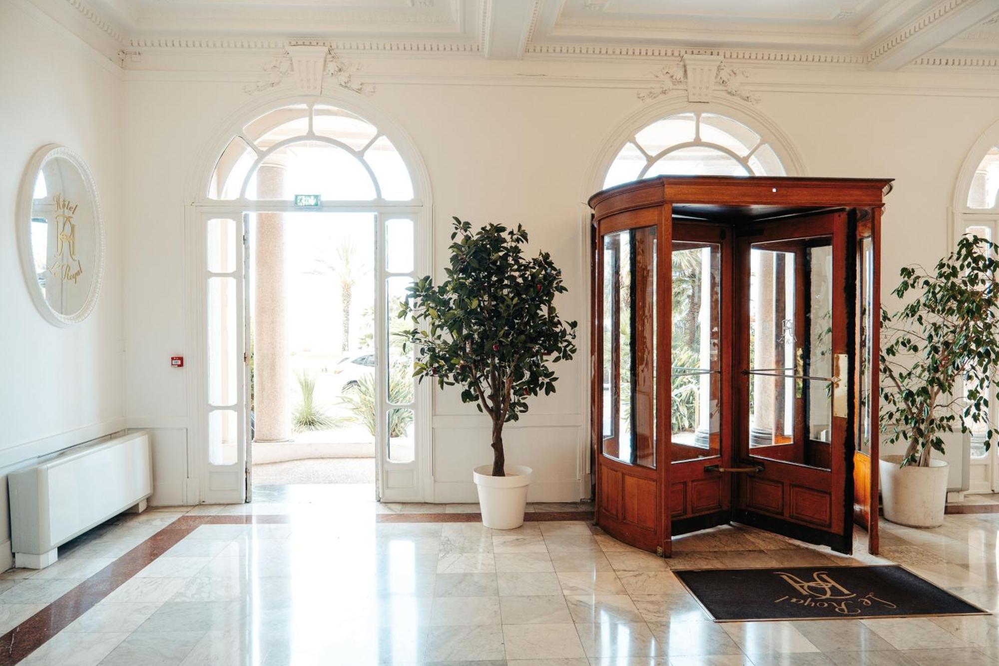 Hotel Le Royal Promenade Des Anglais Nizza Esterno foto