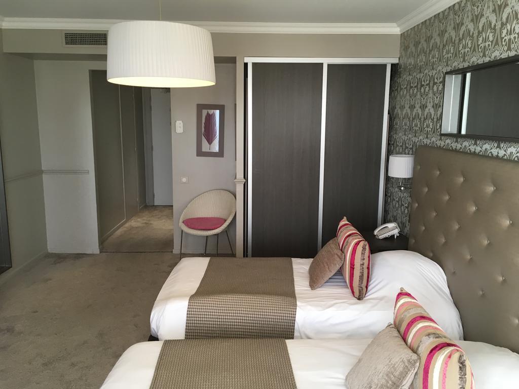 Hotel Le Royal Promenade Des Anglais Nizza Esterno foto