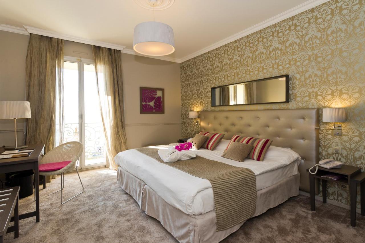 Hotel Le Royal Promenade Des Anglais Nizza Camera foto